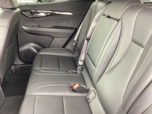 Used 2025 Buick Envision Preferred AWD/4WD image 13