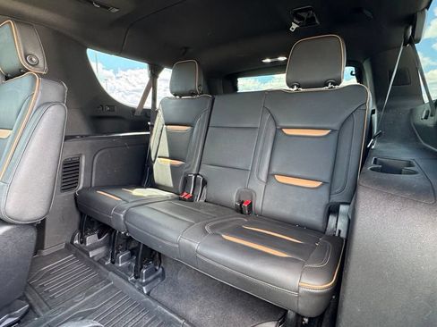Used 2021 GMC Yukon XL AT4 w/ AT4 Premium Package AWD/4WD image 15