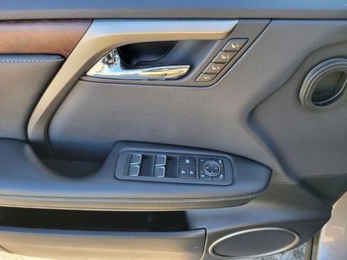 Used 2021 Lexus RX 350L Premium w/ Premium Package AWD/4WD image 35