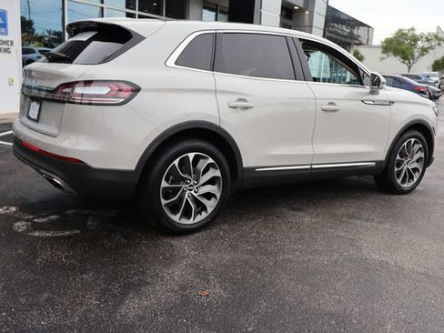 Certified 2022 Lincoln Nautilus Reserve FWD image 7