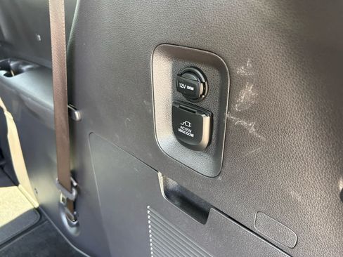 Used 2025 Kia Carnival SX Prestige FWD image 30