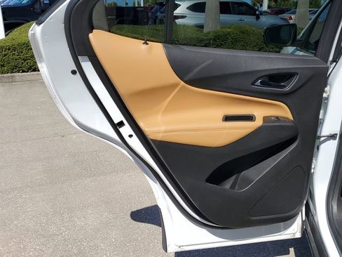 Used 2020 Chevrolet Equinox Premier image 14