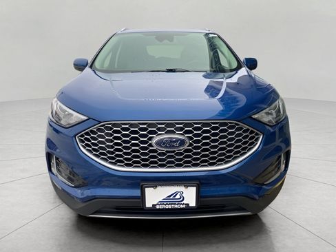 Used 2024 Ford Edge SEL w/ Convenience Package image 3