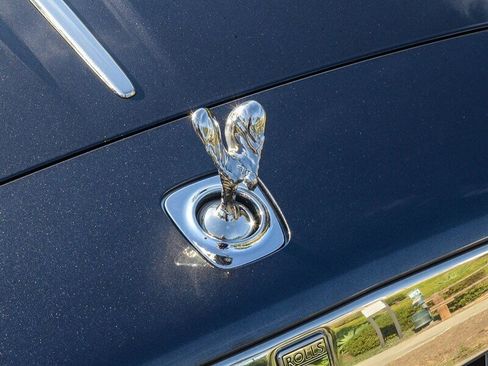 Used 2019 Rolls-Royce Dawn image 12