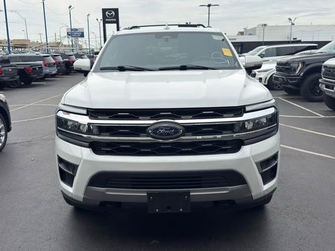 Used 2023 Ford Expedition Limited AWD/4WD image 7