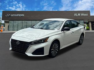 Used 2025 Nissan Altima 2.5 SV FWD video 1