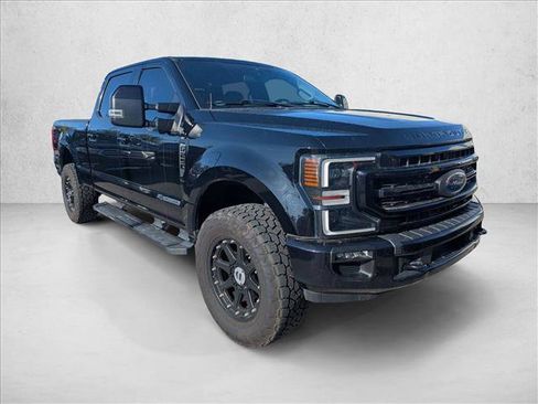 Used 2022 Ford F250 Lariat w/ Black Appearance Package AWD/4WD image 3