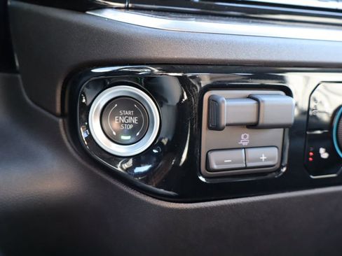 Used 2024 Chevrolet Silverado 3500 LTZ image 24