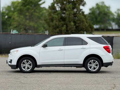 Used 2015 Chevrolet Equinox LS FWD image 8
