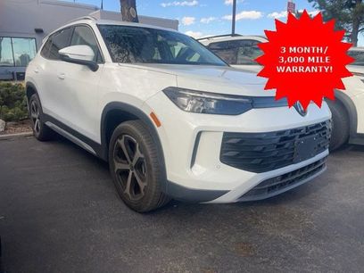 Used 2025 Volkswagen Tiguan SE