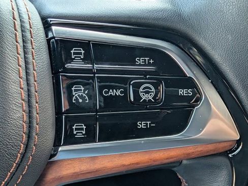 Used 2023 Jeep Grand Cherokee L Summit image 25