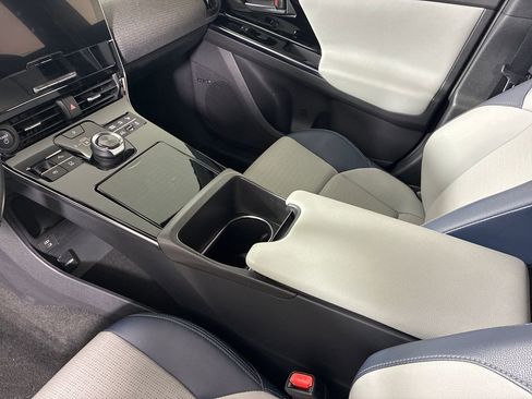 Used 2023 Subaru Solterra AWD image 24