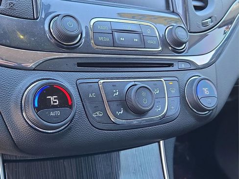 Used 2018 Chevrolet Impala Premier image 16