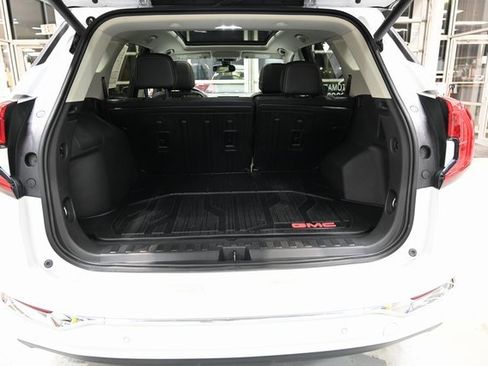 Used 2024 GMC Terrain Denali w/ Denali Premium Package image 29
