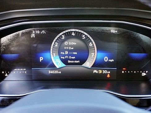 Used 2024 Volkswagen Jetta SE image 29