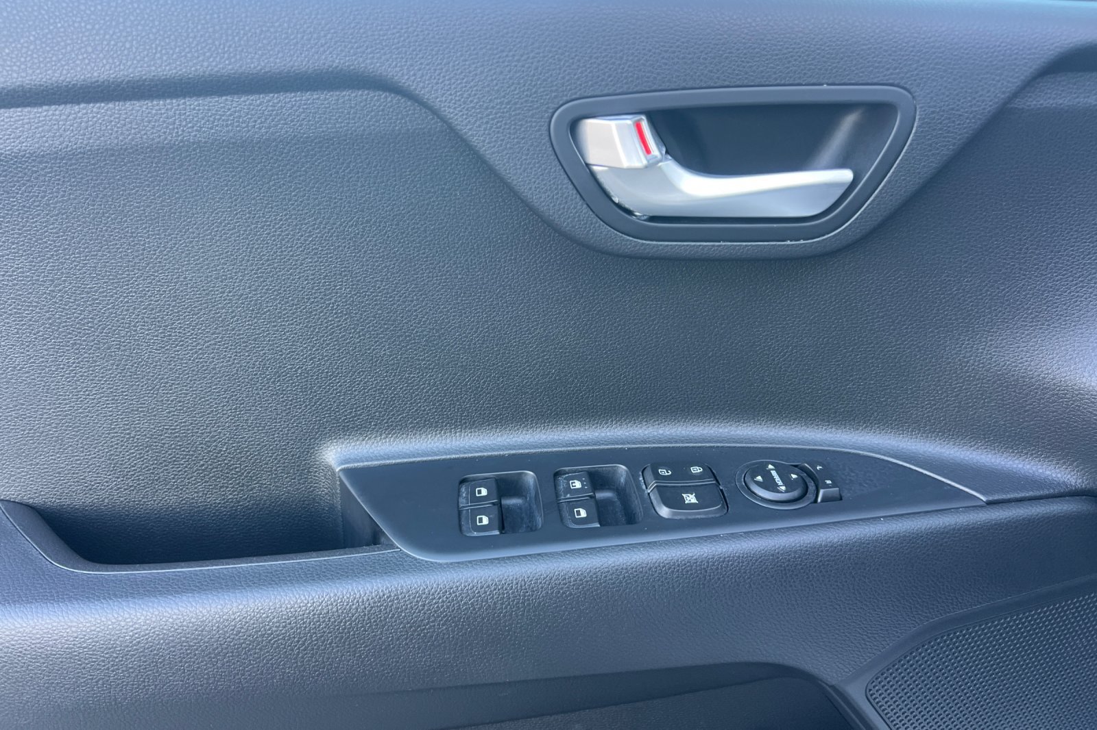 Used 2022 Kia Rio S FWD image 11