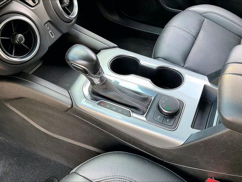 Used 2022 Chevrolet Blazer LT image 13