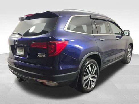 Used 2018 Honda Pilot Touring image 7