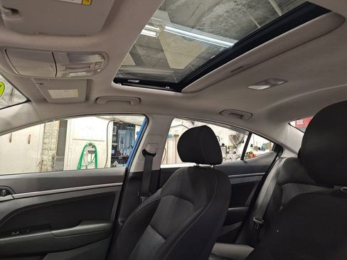 Used 2017 Hyundai Elantra Value Edition image 32