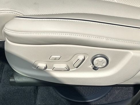 New 2027 Genesis GV80 3.5T Prestige AWD/4WD image 17