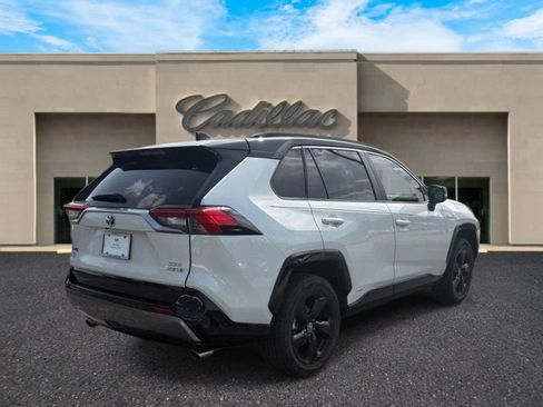 Used 2020 Toyota RAV4 XSE w/ XSE Grade Weather Package AWD/4WD image 4