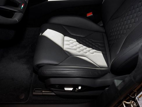 Used 2024 Lamborghini Urus Performante image 20