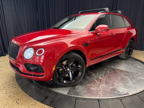 Used 2019 Bentley Bentayga image 3