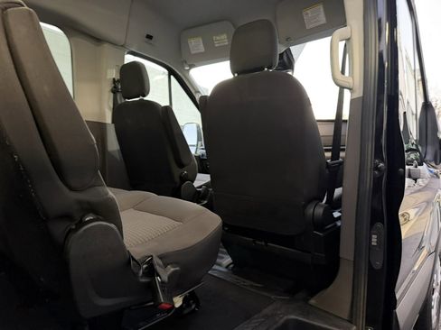 Used 2024 Ford Transit 350 XLT image 17