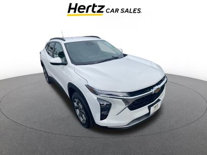 Used 2025 Chevrolet Trax LT