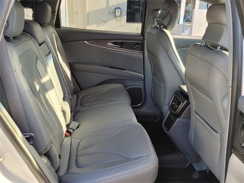 Used 2019 Lincoln Nautilus Reserve w/ Cargo Utility Package image 14