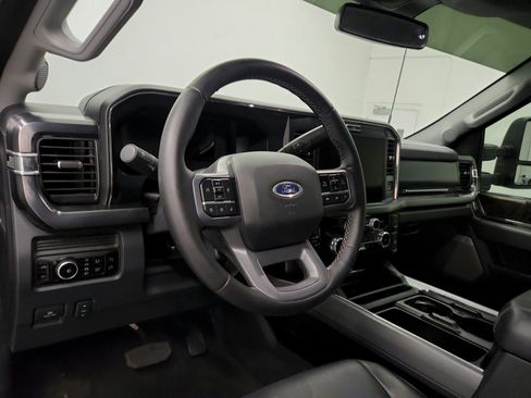 Used 2025 Ford F250 Lariat AWD/4WD image 38