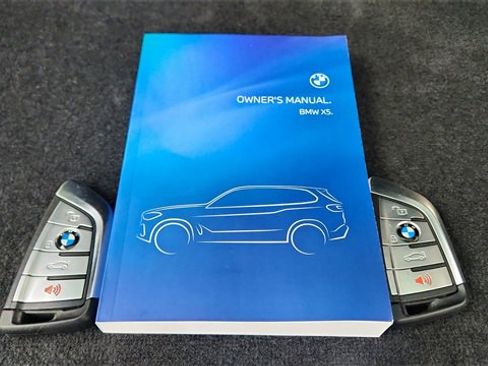 Used 2023 BMW X5 M50i w/ Executive Package image 64