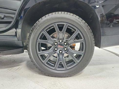 Used 2023 GMC Yukon Denali w/ LPO, Floor Liner Package AWD/4WD image 14