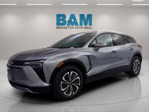 New 2025 Chevrolet Blazer EV LT image 3