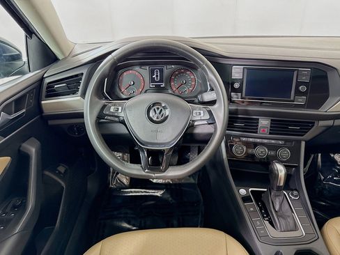 Used 2020 Volkswagen Jetta SE FWD image 21