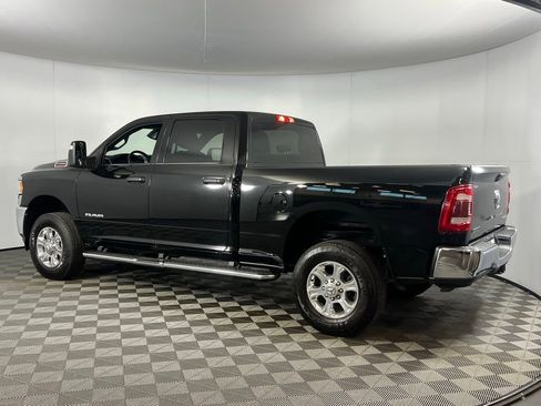 Used 2024 RAM 2500 Big Horn w/ Safety Group image 10