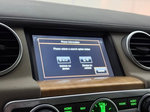 Used 2014 Land Rover LR4 HSE LUX image 34