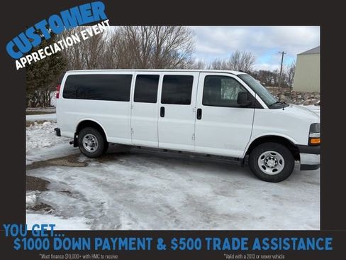 Used 2020 Chevrolet Express 3500 LT w/ LT Preferred Equipment Group RWD image 1