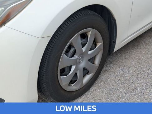 Used 2014 MAZDA MAZDA3 i Sport image 6