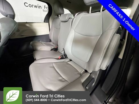 Used 2022 Toyota Sienna XLE image 28