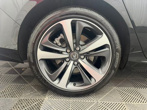 Used 2025 Acura TLX w/ Technology Package FWD image 32