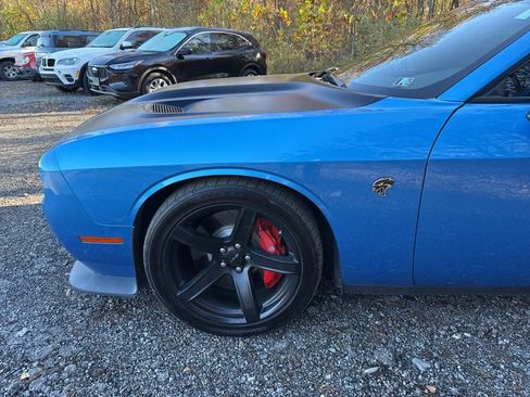 Used 2018 Dodge Challenger SRT Hellcat image 6