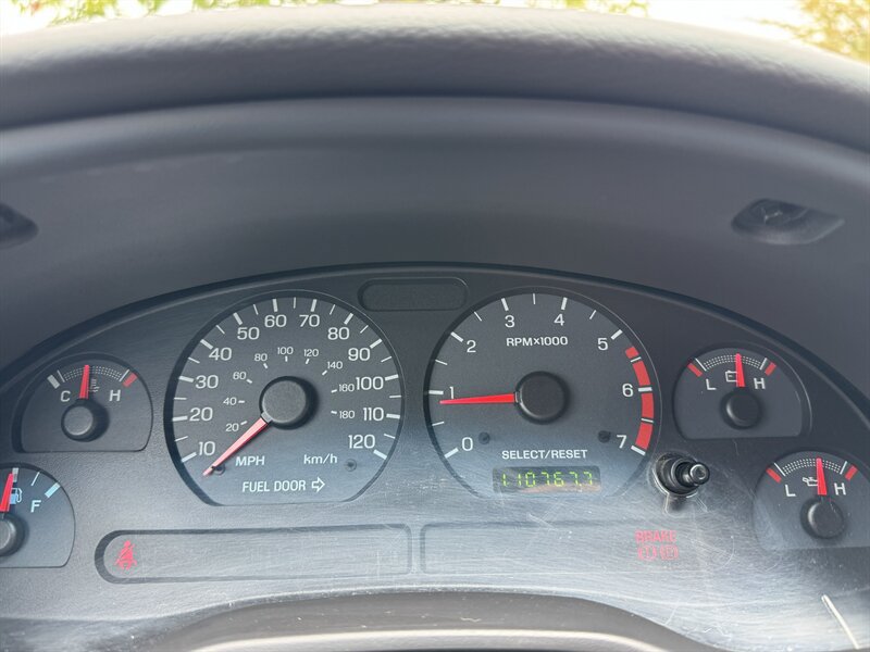 Used 2004 Ford Mustang Coupe RWD image 17