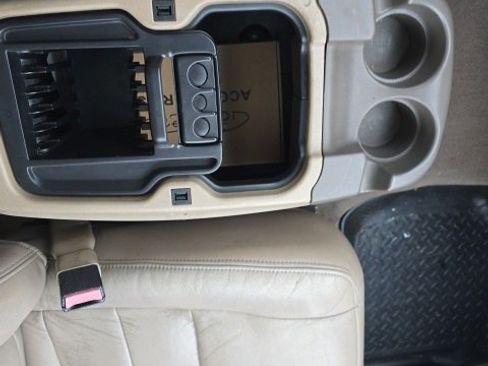 Used 2004 Ford Excursion Limited image 16