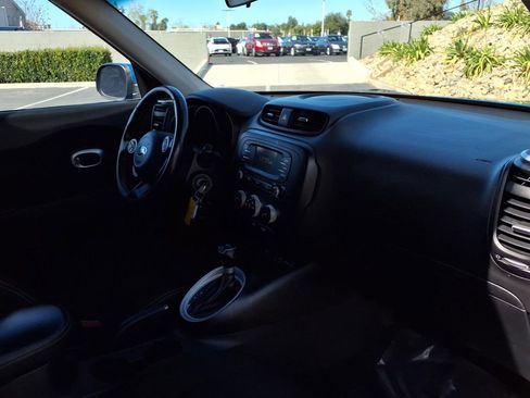 Used 2016 Kia Soul + w/ Designer's Package image 22