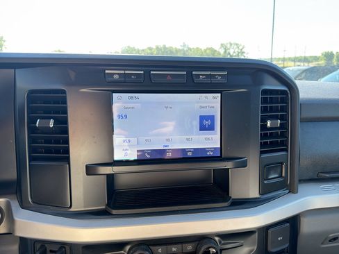 Used 2023 Ford F250 XLT w/ 360-Degree Camera Package AWD/4WD image 8