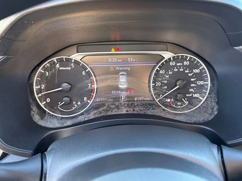 Used 2024 Nissan Altima 2.5 SV image 19