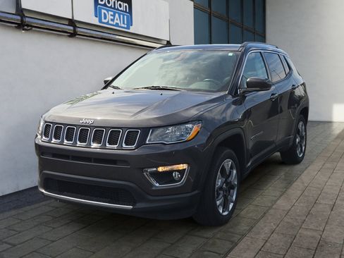 Used 2019 Jeep Compass Limited AWD/4WD image 3