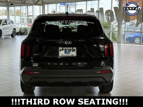 Used 2021 Kia Sorento LX image 7