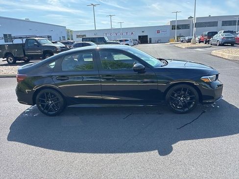 Used 2025 Honda Civic Sport image 5